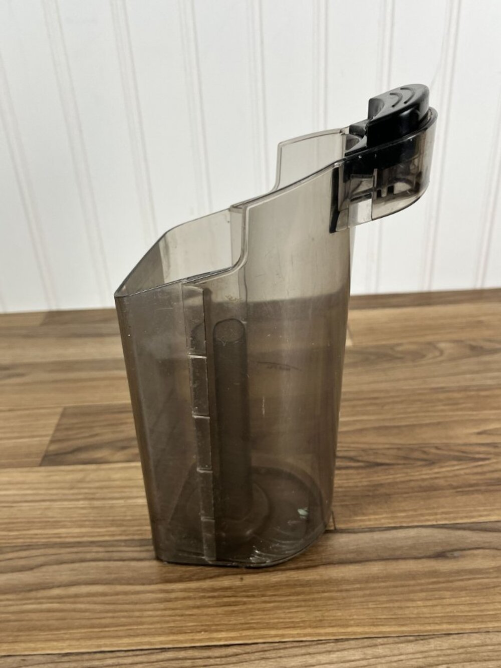 OEM Shark WD261 HydroVac MessMaster Cordless Vacuum Dirty Water Tank ONLY NO TOP - Picture 4 of 5